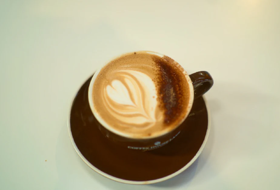 Freshly made coffee with leaf latte art